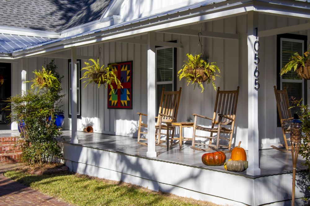 Cost of Front Porch Construction in Overland Park