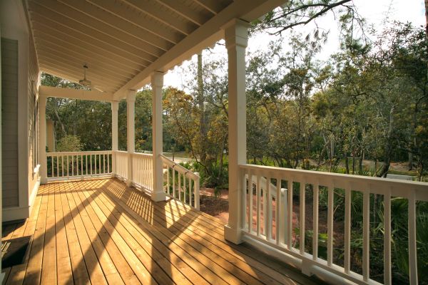 Cost of Veranda Deck Construction in Overland Park