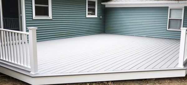 Cost of Vinyl Decking Installation in Overland Park