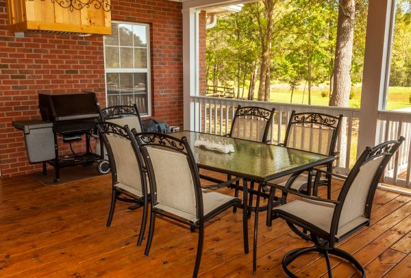 Cost of Residential Deck Installation in Overland Park